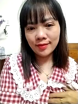 Snapshot of Lady-big91 chatting on November 2, 1:35 pm Lady-big91 online show from November 2, 1:35 pm