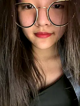 Krixxi22 online show from October 22, 4:40 pm