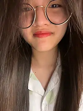 Krixxi22 online show from November 15, 7:32 pm