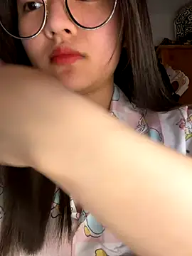 Krixxi22 online show from December 2, 3:40 pm