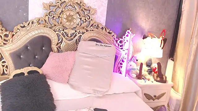 Giselle Noah online show from March 19, 9:30 pm