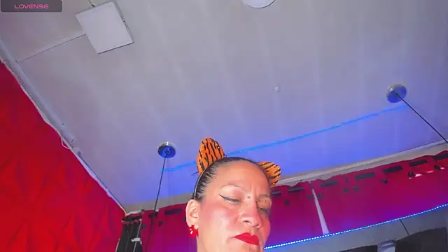 Taylor-hardcore online show from February 22, 1:46 pm