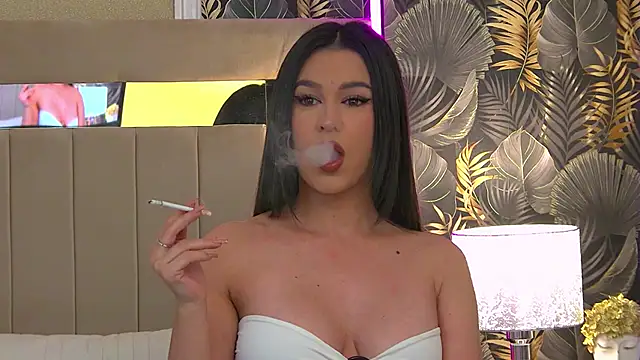 Snapshot of reyabaines chatting on October 26, 4:24 pm reyabaines online show from October 26, 4:24 pm