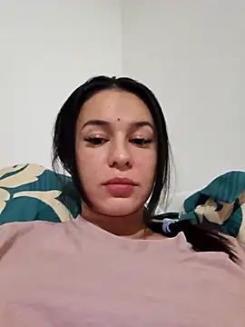 Snapshot of reyabaines chatting on October 28, 10:23 pm reyabaines online show from October 28, 10:23 pm