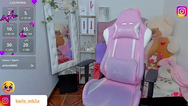 Snapshot of karla_cute01 chatting on March 12, 9:13 pm karla cute01 online show from March 12, 9:13 pm