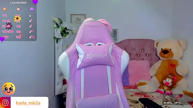 Snapshot of karla_cute01 chatting on March 21, 12:07 am karla cute01 online show from March 21, 12:07 am