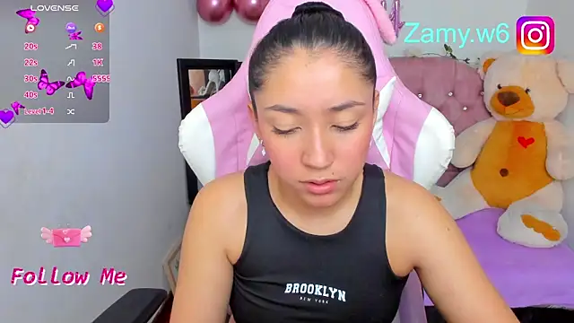 Snapshot of karla_cute01 chatting on September 9, 5:18 am karla cute01 online show from September 9, 5:18 am