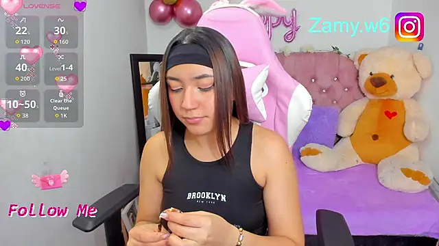 Snapshot of karla_cute01 chatting on September 18, 5:09 am karla cute01 online show from September 18, 5:09 am