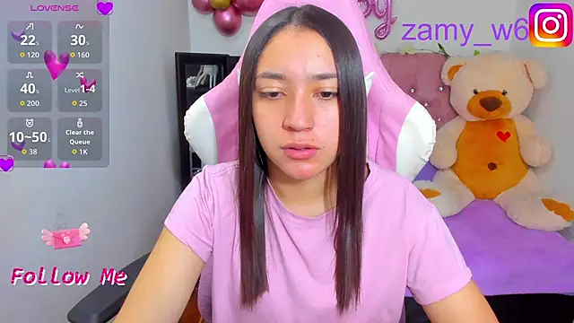 Snapshot of karla_cute01 chatting on October 25, 1:51 pm karla cute01 online show from October 25, 1:51 pm