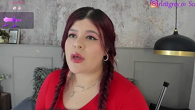 Snapshot of Scarlett_grey1 chatting on December 15, 5:56 am Scarlett grey1 online show from December 15, 5:56 am