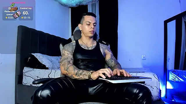 Aron Dark online show from February 3, 1:59 am