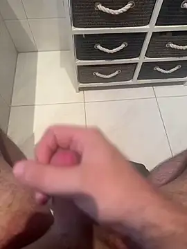 Deralboaus01 online show from April 20, 2:42 pm