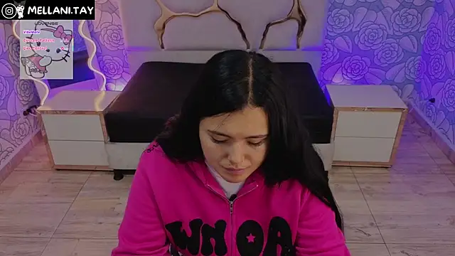 Snapshot of Mellani_tay chatting on November 16, 3:34 am Mellani tay online show from November 16, 3:34 am