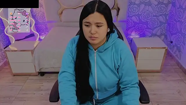 Snapshot of Mellani_tay chatting on November 20, 3:18 am Mellani tay online show from November 20, 3:18 am