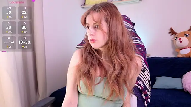 Snapshot of Lisa_sweetheels chatting on February 11, 6:40 am Lisa sweetheels online show from February 11, 6:40 am