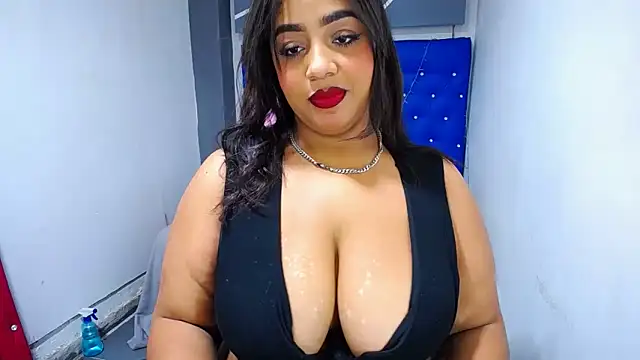 Snapshot of Mady_Kolemam chatting on December 19, 2:51 am Mady Kolemam online show from December 19, 2:51 am