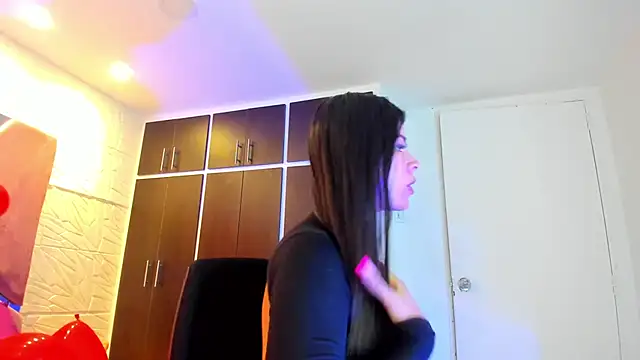 Charlotte Ice1 online show from February 18, 1:22 pm