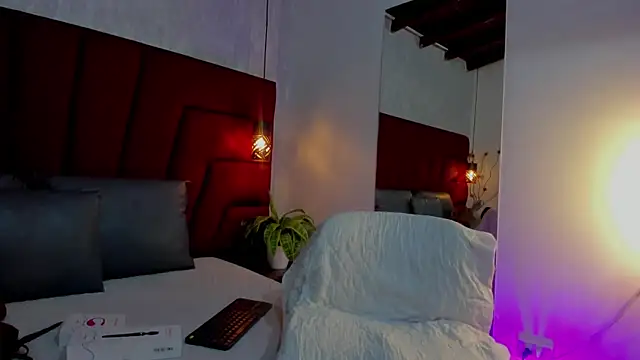 LadyLuminary online show from July 11, 7:38 pm