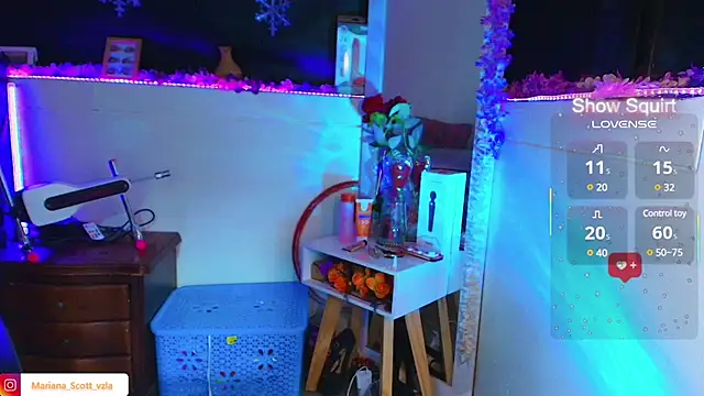 Snapshot of mariana_scott__ chatting on March 21, 2:39 am mariana scott online show from March 21, 2:39 am