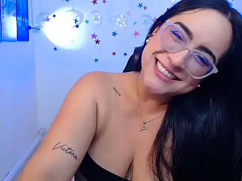 Sofiia davis23 online show from December 12, 4:32 pm