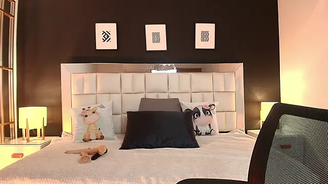 lisa casper online show from February 6, 4:14 pm