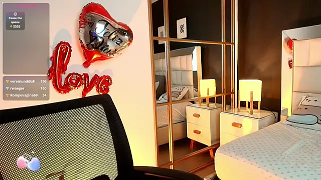 lisa casper online show from February 17, 8:36 pm