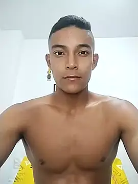 Demiansteven2 online show from February 26, 11:37 pm