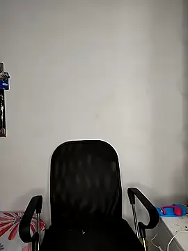 Demiansteven2 online show from April 21, 3:28 pm