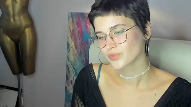 Snapshot of sarah_perfect chatting on September 14, 1:43 pm sarah perfect online show from September 14, 1:43 pm