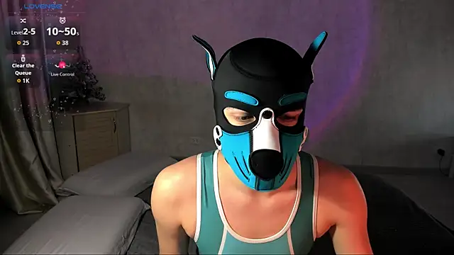 Snapshot of tailer_ chatting on January 5, 11:52 pm tailer online show from January 5, 11:52 pm