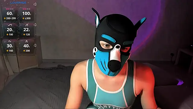 Snapshot of tailer_ chatting on January 6, 11:18 pm tailer online show from January 6, 11:18 pm