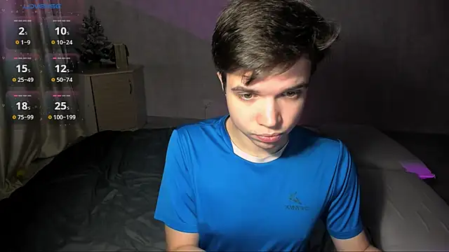 Snapshot of tailer_ chatting on January 11, 4:45 pm tailer online show from January 11, 4:45 pm