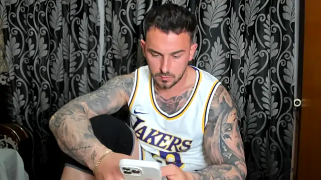 Jonmusclemaster online show from April 28, 7:52 pm