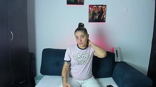 AndreaAndKarina online show from October 3, 2:47 pm