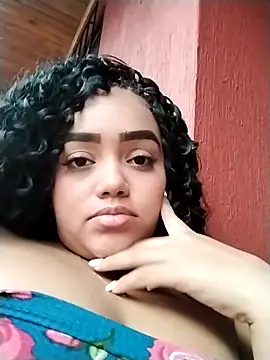 Snapshot of kiara_milf_ chatting on October 4, 10:41 pm kiara milf  online show from October 4, 10:41 pm