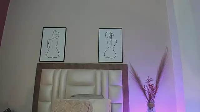 Snapshot of AlissaNix chatting on October 15, 7:14 pm AlissaNix online show from October 15, 7:14 pm