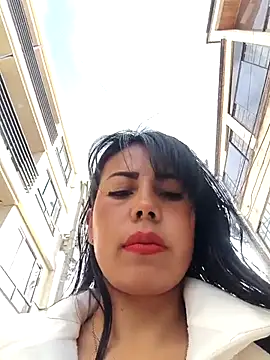  andrea30 online show from April 28, 1:05 pm