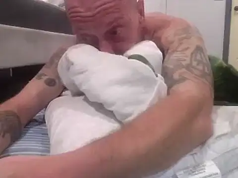 deepinnnnn online show from February 16, 2:20 am