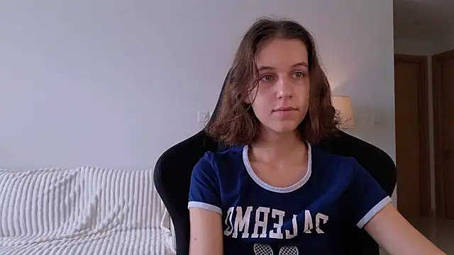 VanessaBayer2 online show from December 4, 1:36 am