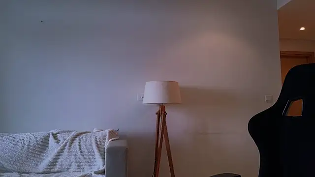 VanessaBayer2 online show from December 27, 8:45 am