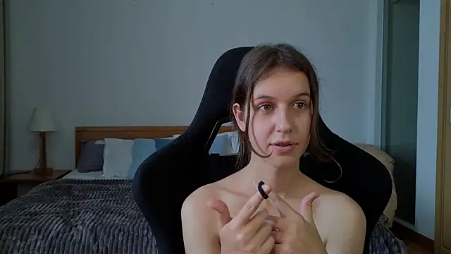 VanessaBayer2 online show from March 8, 4:45 am