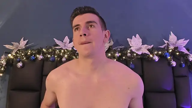 MikaelSlow online show from December 21, 8:27 pm