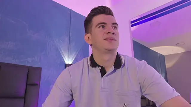 MikaelSlow online show from April 2, 3:37 am