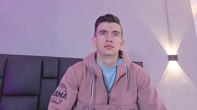 MikaelSlow online show from April 12, 5:01 am