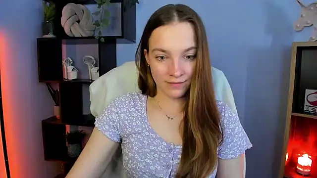 Snapshot of kenzie_x chatting on March 7, 9:29 am kenzie x online show from March 7, 9:29 am