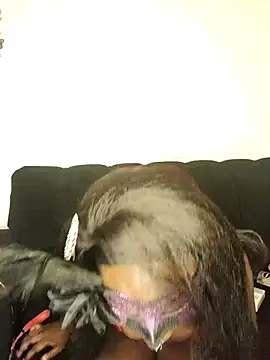 Snapshot of Melanin_babygal chatting on November 28, 8:44 pm Melanin babygal online show from November 28, 8:44 pm