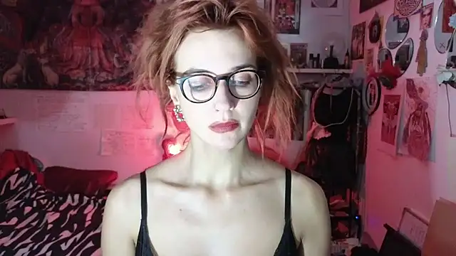 Snapshot of TatianaRomanov chatting on July 4, 10:27 pm TatianaRomanov online show from July 4, 10:27 pm
