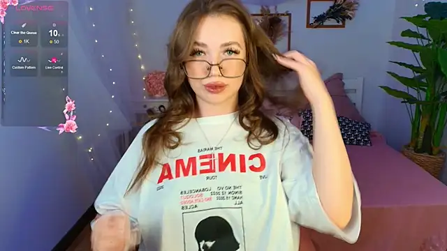 Snapshot of Diana_twerk chatting on September 11, 8:47 am Diana twerk online show from September 11, 8:47 am