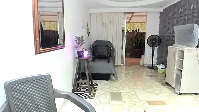 MarilynDavies online show from November 25, 10:54 pm