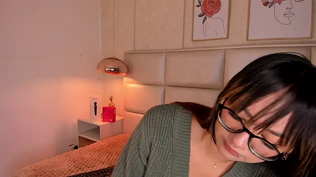 Aily Yozuko online show from November 26, 2:45 am